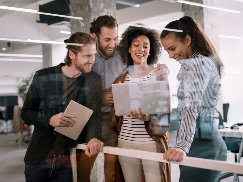 Como Terceirizar TI sem Perder Controle: Guia de Governança e SLA